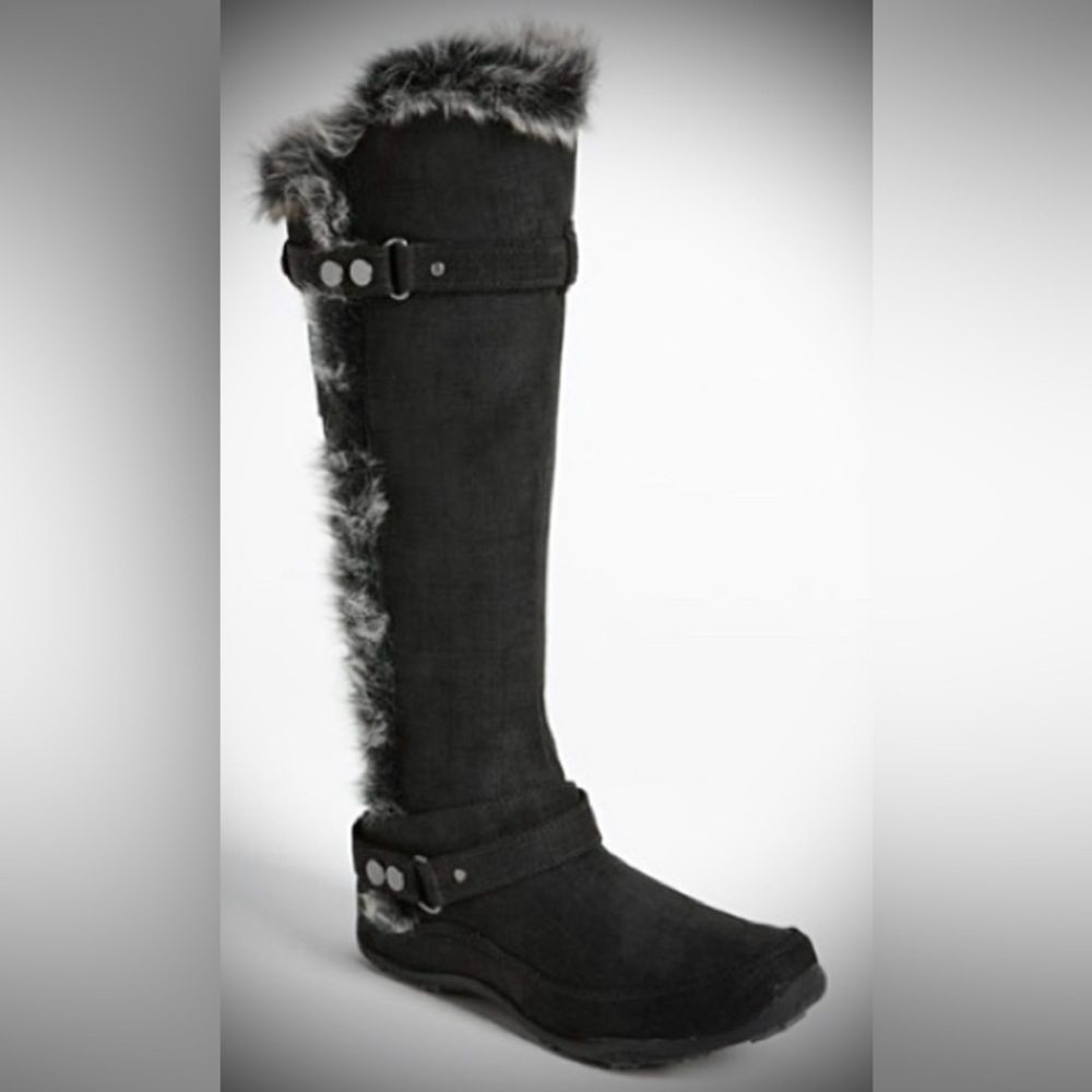 The North Face Brianna Tall Boots Insulated Suede faux fur lined in black size 5